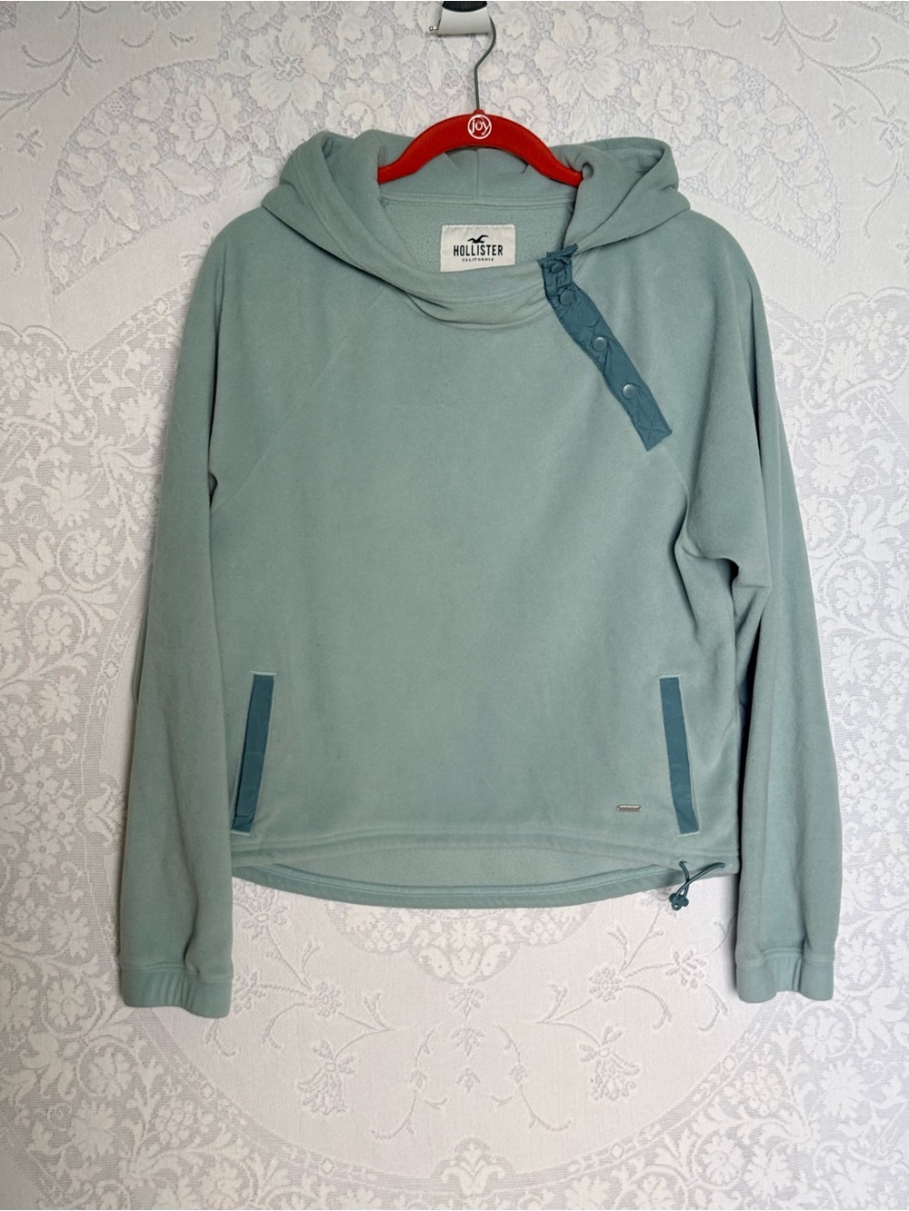 Hollister women's Sage Green Crewneck fleece Hoodie with‎ Snap Placket small